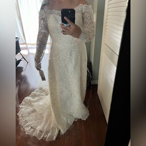 Beautiful wedding dress